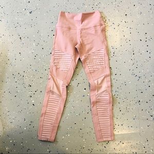 Alo Leggings
